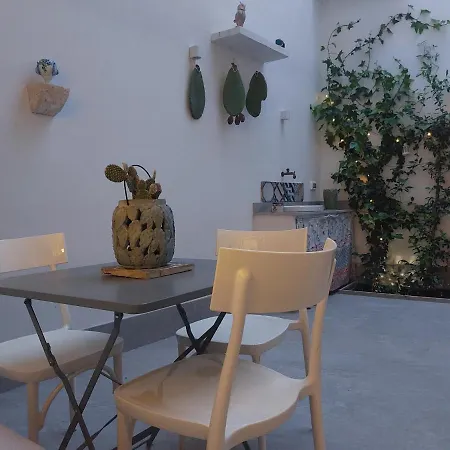 Mimar Charme Ed Eleganza Holiday home Maruggio